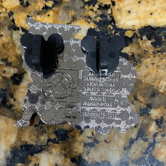 Disney Trading  Pin - Picture 2 of 2